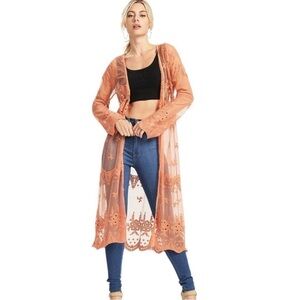 ⭐️Haute Monde, Exquisite Lace Duster, Excellent Condition, Coral, Size Large